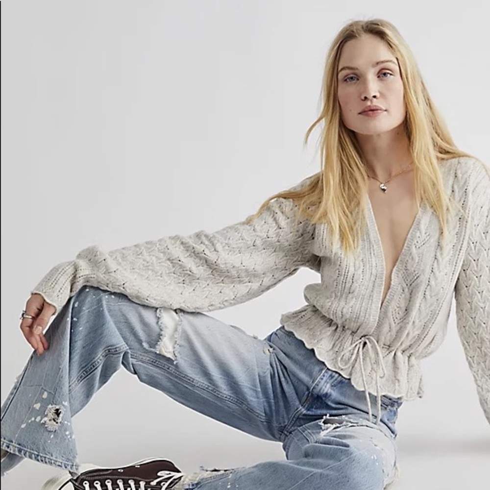 Free people Daphne Cardi. Size Medium. Heather Grey. Worn once.